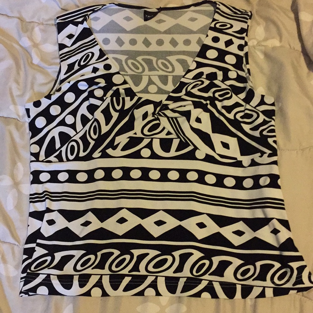 Tank top pattern black and white